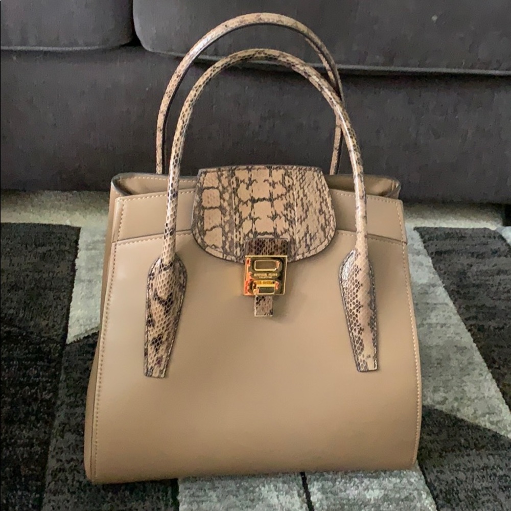 Michael Kors Bancroft Large Leather Satchel